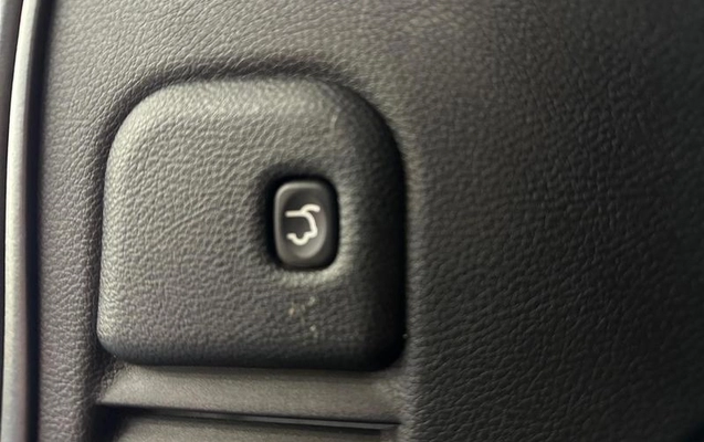 imagem-https://www.socarrao.com.br/sc-vehicle-images-prod/4007531/1790027864221-8493691_16_B_800e610475.jpeg