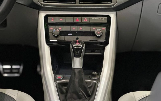 imagem-https://www.socarrao.com.br/sc-vehicle-images-prod/4007613/1790023556473-8468786_19_B_4de8e098a8.jpeg