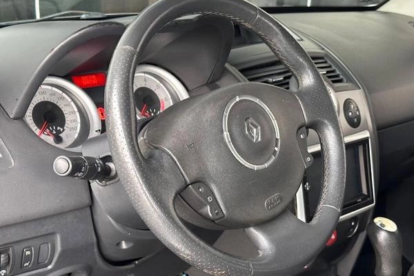 imagem-https://www.socarrao.com.br/sc-vehicle-images-prod/4007644/1790617444610-8493331_8_B_ebed168561.jpeg