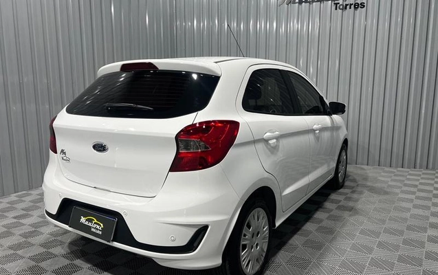 imagem-https://www.socarrao.com.br/sc-vehicle-images-prod/4007645/1790023730269-8489350_18_B_8a06050a2f.jpeg