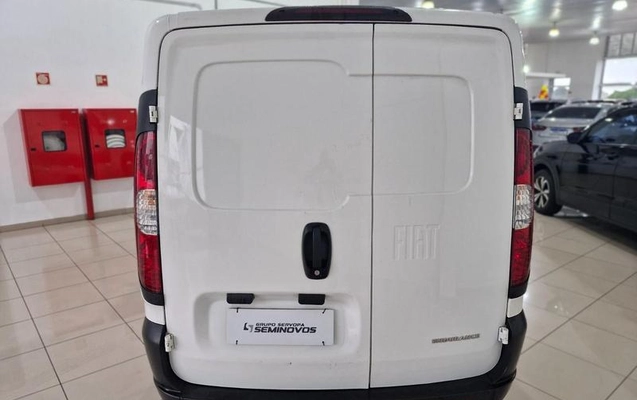 imagem-https://www.socarrao.com.br/sc-vehicle-images-prod/4007665/1790023880650-8482871_8_B_8f240359f8.jpeg