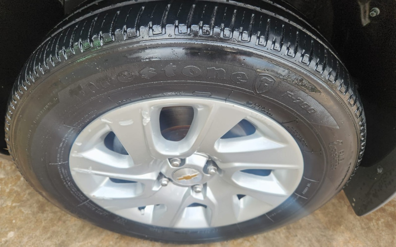 imagem-https://www.socarrao.com.br/sc-vehicle-images-prod/4007714/1790024118941-czEzLmpwZWc.jpeg