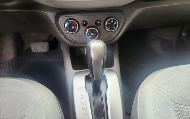 imagem-https://www.socarrao.com.br/sc-vehicle-images-prod/4007714/1790024119018-czE0LmpwZWc.jpeg