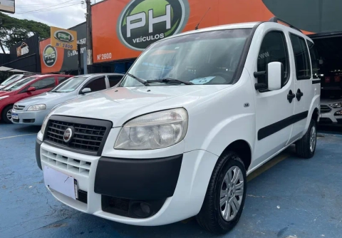 Fiat Doblo 2013 Branco — foto 1 de 3