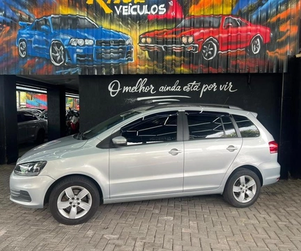 Volkswagen SpaceFox 2018 Prata — foto 1 de 3
