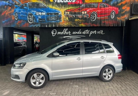 Volkswagen SpaceFox 2018 Prata — foto 1 de 3