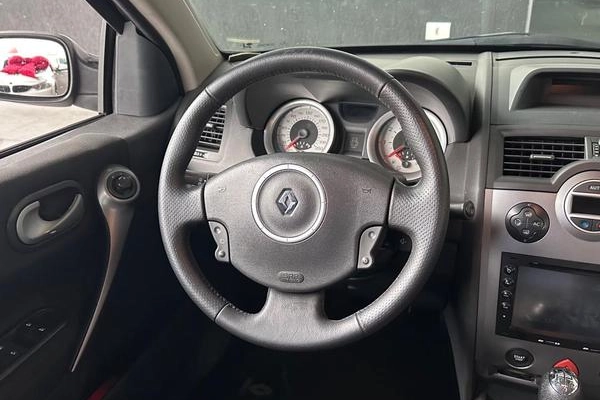 imagem-https://www.socarrao.com.br/sc-vehicle-images-prod/4008104/1790024624943-8487425_13_B_4091782c6f.jpeg