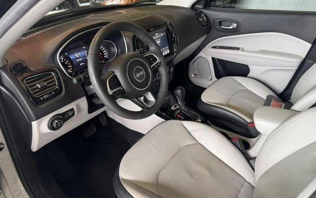 imagem-https://www.socarrao.com.br/sc-vehicle-images-prod/4008109/1790024678538-8494271_5_B_0d3e33cab5.jpeg