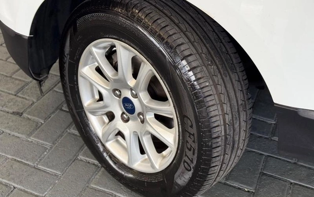 imagem-https://www.socarrao.com.br/sc-vehicle-images-prod/4008200/1790036932472-8498672_12_B_5893fce1e6.jpeg