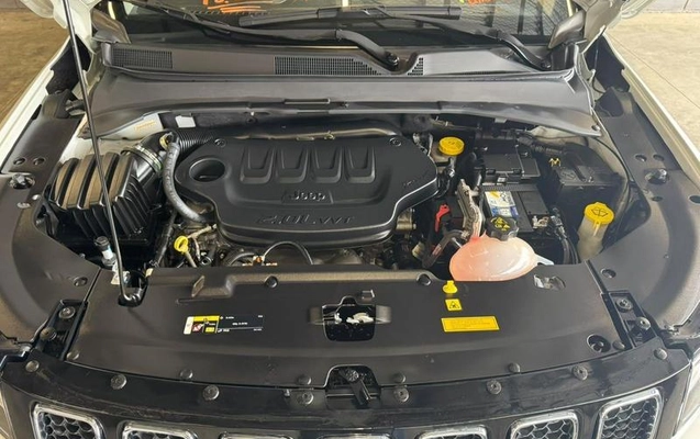 imagem-https://www.socarrao.com.br/sc-vehicle-images-prod/4008212/1790024827146-8494271_5_B_96e389790f.jpeg