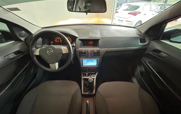 imagem-https://www.socarrao.com.br/sc-vehicle-images-prod/4008375/1790024988327-gb-0a391f5.jpeg