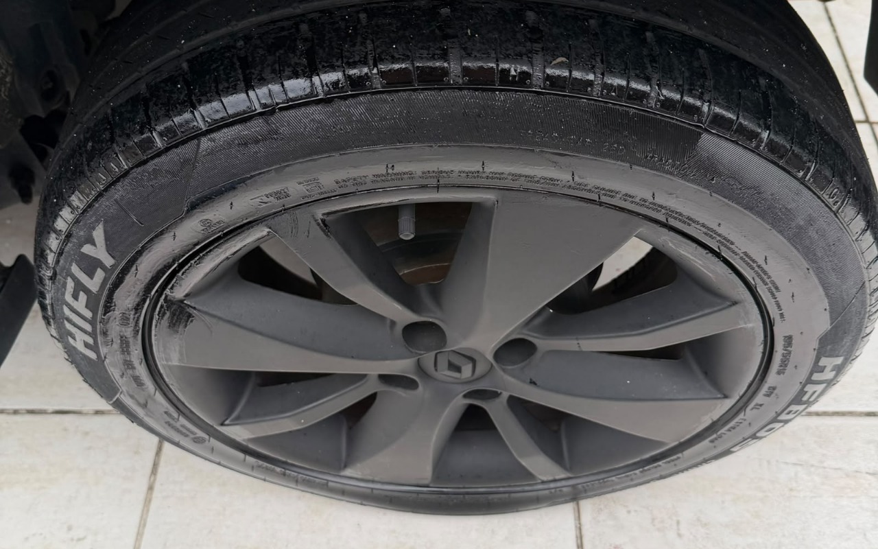 imagem-https://www.socarrao.com.br/sc-vehicle-images-prod/4008406/1790279932347-NzY1N2Y1ODgtYWJkNi00ZTlmLWFiN2UtMmNlNjNiNTljYWQ0LmpwZw.jpg