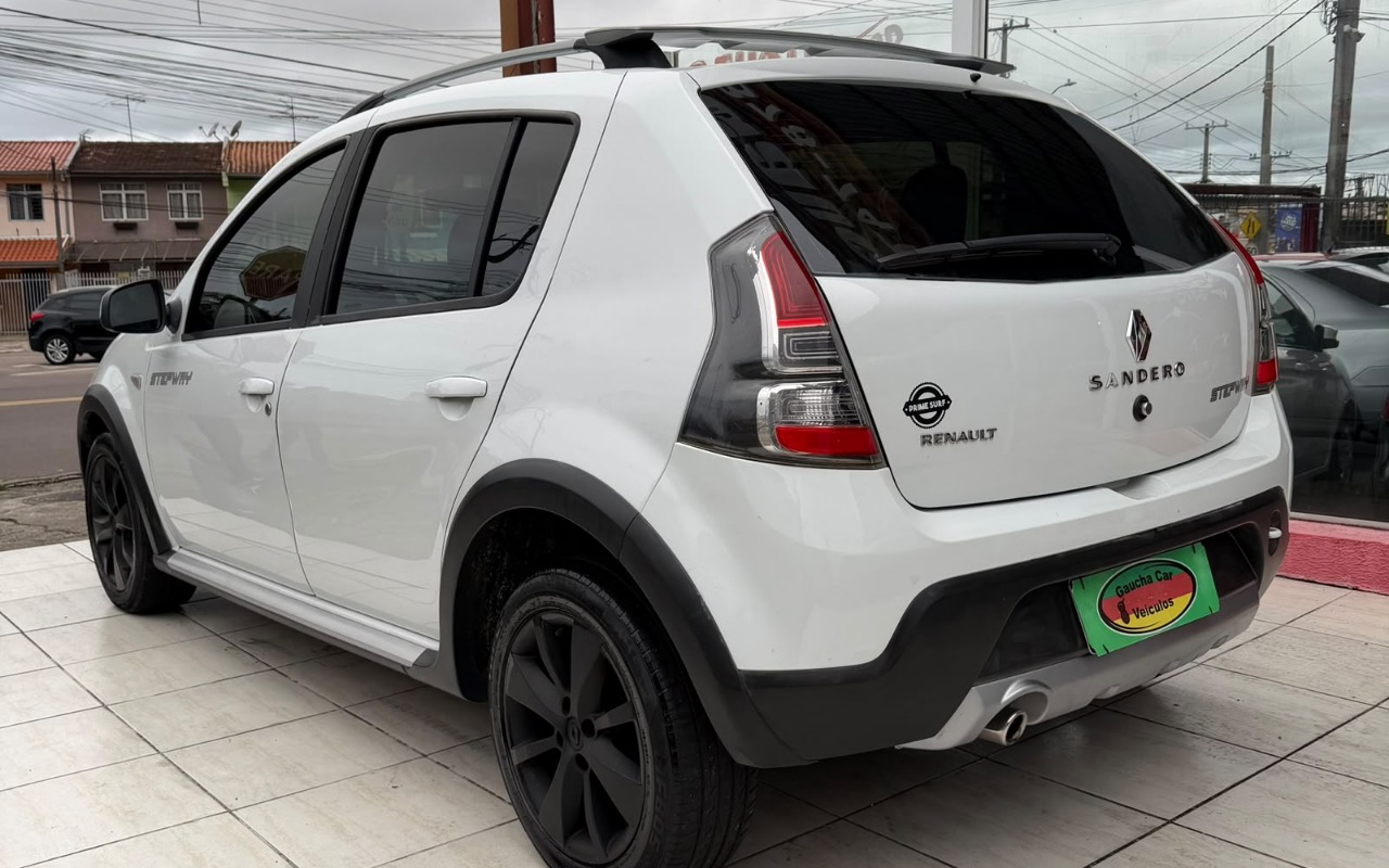 imagem-https://www.socarrao.com.br/sc-vehicle-images-prod/4008406/1790279932496-YWE3NDljZjEtZTM2OS00Y2UxLWFhY2QtZDBjMzNiM2I3MmIyLmpwZw.jpg