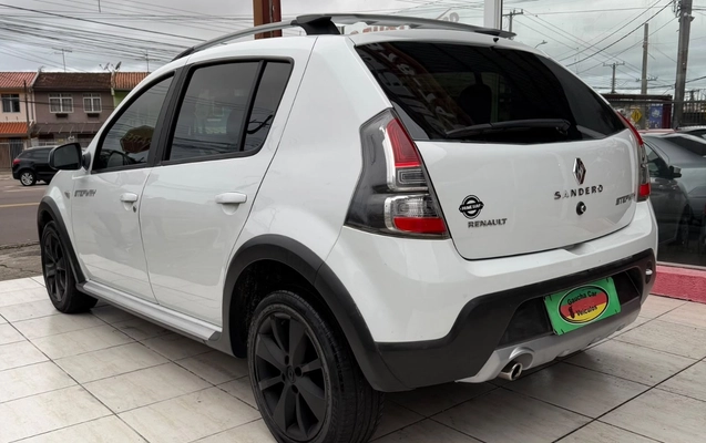 imagem-https://www.socarrao.com.br/sc-vehicle-images-prod/4008406/1790279932496-YWE3NDljZjEtZTM2OS00Y2UxLWFhY2QtZDBjMzNiM2I3MmIyLmpwZw.jpg