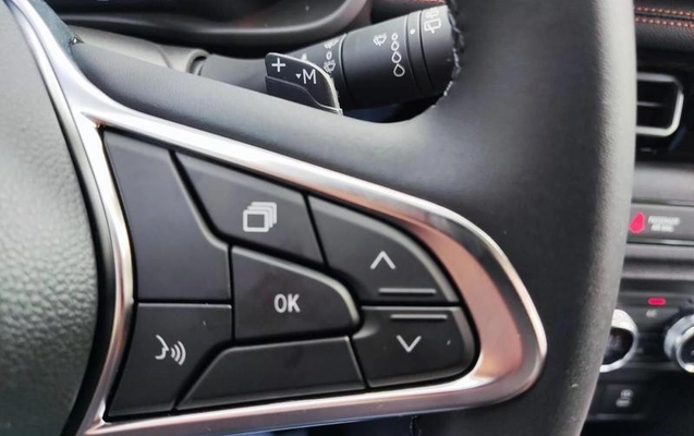imagem-https://www.socarrao.com.br/sc-vehicle-images-prod/4008625/1790025455993-8471782_13_B_f3e6f9710d.jpeg