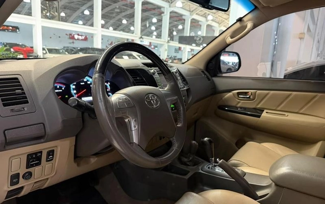 imagem-https://www.socarrao.com.br/sc-vehicle-images-prod/4008627/1790253013056-8475780_5_B_6451e2c798.jpeg