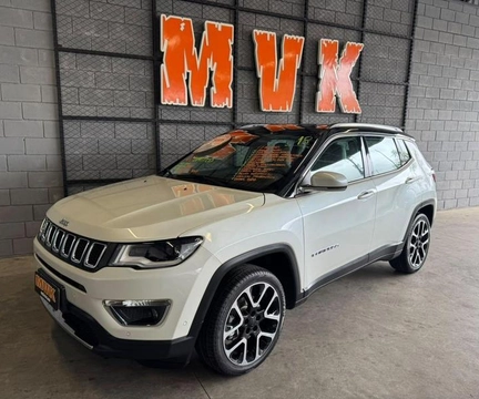 Jeep Compass 2018 Branco — foto 1 de 3