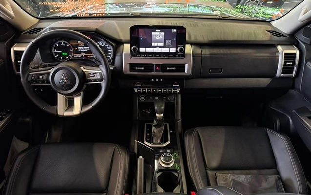 imagem-https://www.socarrao.com.br/sc-vehicle-images-prod/4008748/1790025604649-8122242_14_B_0902ed5e7f.jpeg