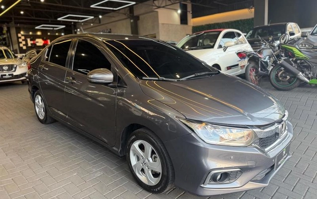 imagem-https://www.socarrao.com.br/sc-vehicle-images-prod/4008934/1790025824171-8481939_4_B_204f421581.jpeg