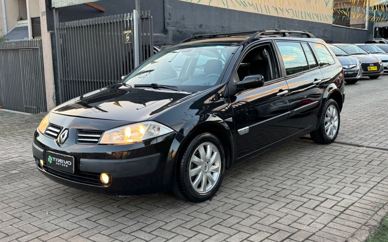 Renault Megane 2012 Preto — foto 1 de 3