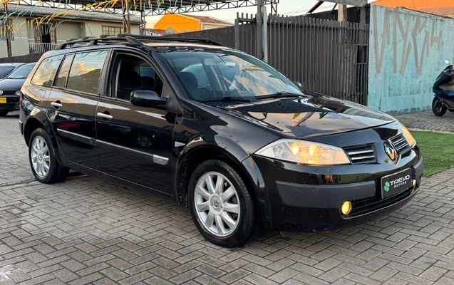 imagem-https://www.socarrao.com.br/sc-vehicle-images-prod/4008944/1790025980614-YWM4Y2I3NDItMjA5ZS00YTQ1LThkODgtMmU4NjVhYjFkY2EzLmpwZWc.jpeg