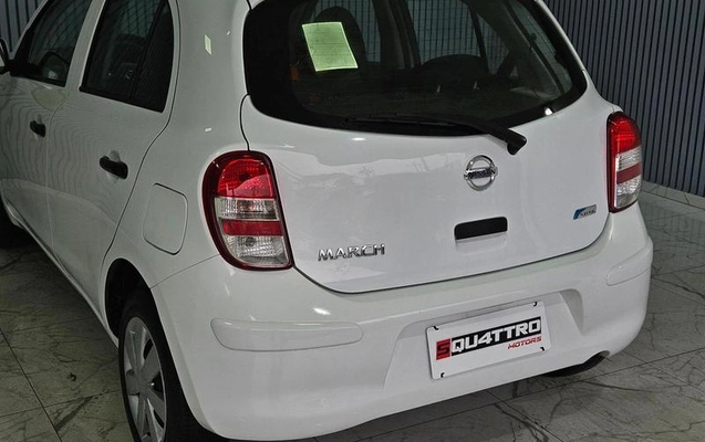 imagem-https://www.socarrao.com.br/sc-vehicle-images-prod/4009417/1790027307175-8482095_25_B_a96f56fb4d.jpeg