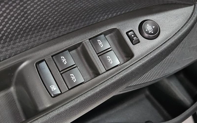 imagem-https://www.socarrao.com.br/sc-vehicle-images-prod/4009621/1790027574873-8494564_12_B_45ab257c71.jpeg