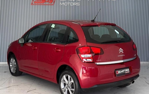 imagem-https://www.socarrao.com.br/sc-vehicle-images-prod/4009655/1790027610854-8482172_11_B_852f559cd6.jpeg