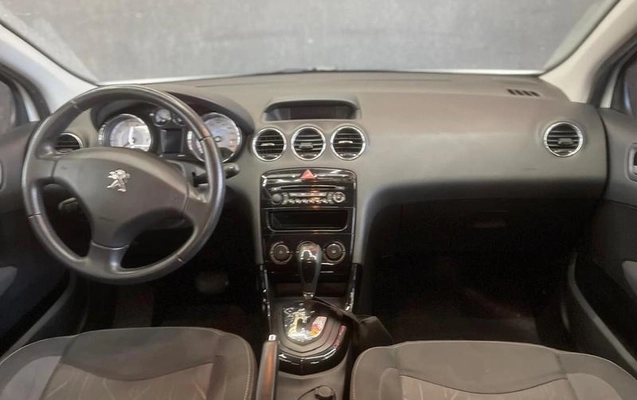 imagem-https://www.socarrao.com.br/sc-vehicle-images-prod/4010027/1790028700621-8491340_12_B_86a500a22e.jpeg
