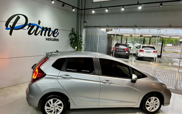 imagem-https://www.socarrao.com.br/sc-vehicle-images-prod/4010086/1790028964390-1_071524.jpg