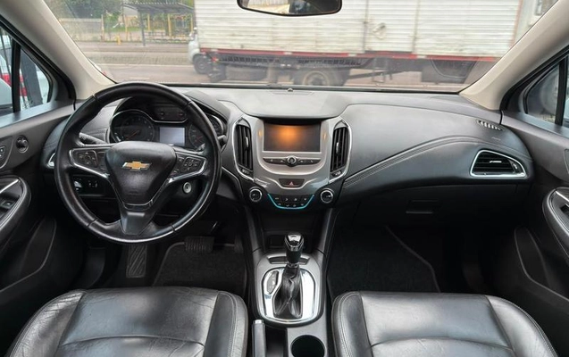 imagem-https://www.socarrao.com.br/sc-vehicle-images-prod/4010197/1791394923648-8472921_8_B_65469b745e.jpeg