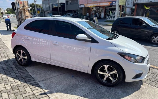 imagem-https://www.socarrao.com.br/sc-vehicle-images-prod/4010364/1790029378167-8495654_3_B_29b2e7fe47.jpeg