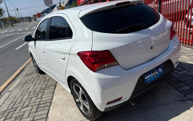 imagem-https://www.socarrao.com.br/sc-vehicle-images-prod/4010364/1790029378172-8495654_7_B_ae58fd4e6a.jpeg