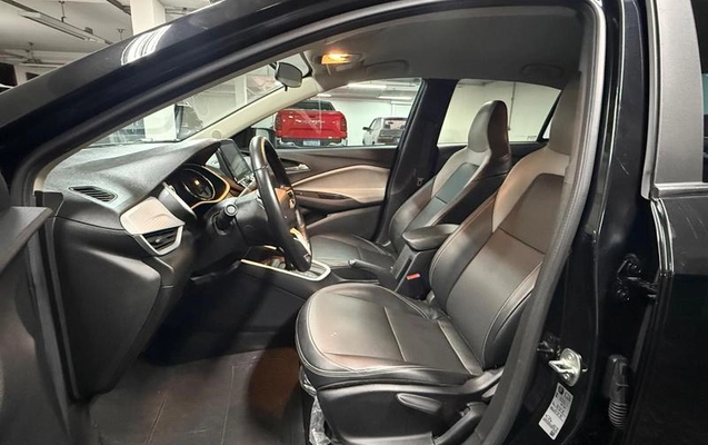 imagem-https://www.socarrao.com.br/sc-vehicle-images-prod/4010402/1790030317974-8454453_9_B_8bc66d1cbc.jpeg