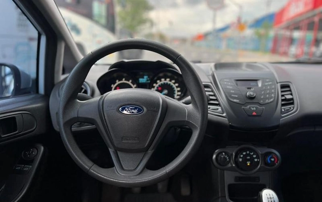 imagem-https://www.socarrao.com.br/sc-vehicle-images-prod/4010418/1790029559637-8499068_9_B_e4e6364efc.jpeg