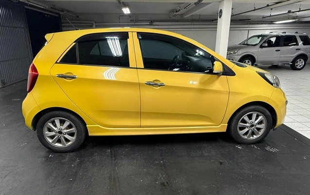 imagem-https://www.socarrao.com.br/sc-vehicle-images-prod/4010694/1792585652226-8483989_4_B_91059b9f07.jpeg