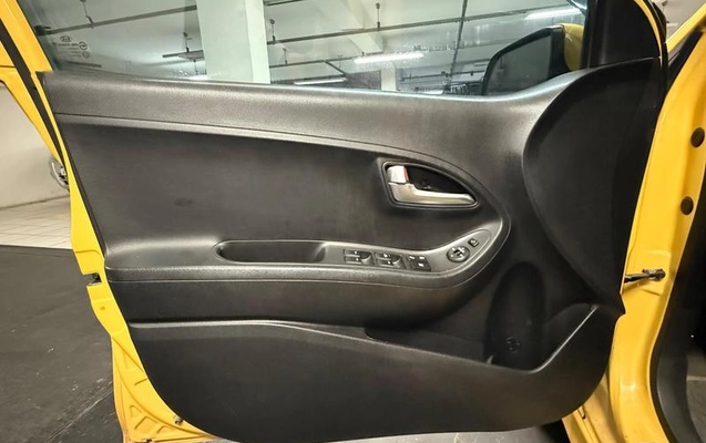 imagem-https://www.socarrao.com.br/sc-vehicle-images-prod/4010694/1792585652236-8483989_9_B_bd60bdec12.jpeg