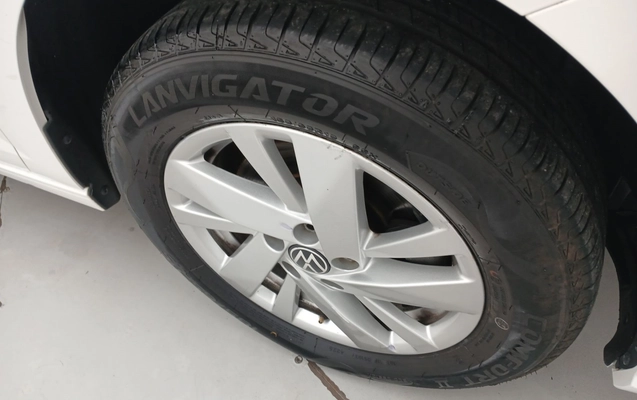 imagem-https://www.socarrao.com.br/sc-vehicle-images-prod/4010881/1790030974608-2_083936.jpg
