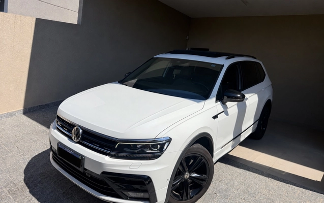 imagem-https://www.socarrao.com.br/sc-vehicle-images-prod/4012668/1790594810936-Njk1RDcxRkItNjE5OC00MkQ0LUEwQzktRTFGRkRDNTkyMkVFLnBuZw.png