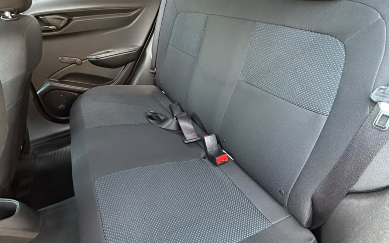 imagem-https://www.socarrao.com.br/sc-vehicle-images-prod/4012915/1790036499897-V2hhdHNBcHAgSW1hZ2UgMjAyNi0wOS0yMSBhdCAxNC4xOS4xMiAoMikuanBlZw.jpeg