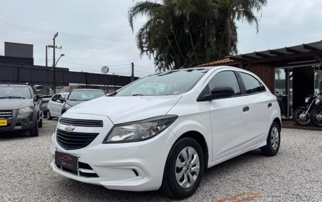 imagem-https://www.socarrao.com.br/sc-vehicle-images-prod/4013751/1790038274545-MS5qcGVn.jpeg