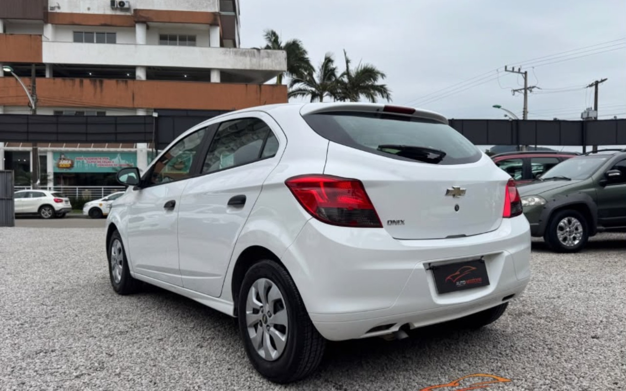 imagem-https://www.socarrao.com.br/sc-vehicle-images-prod/4013751/1790038275014-Ni5qcGVn.jpeg