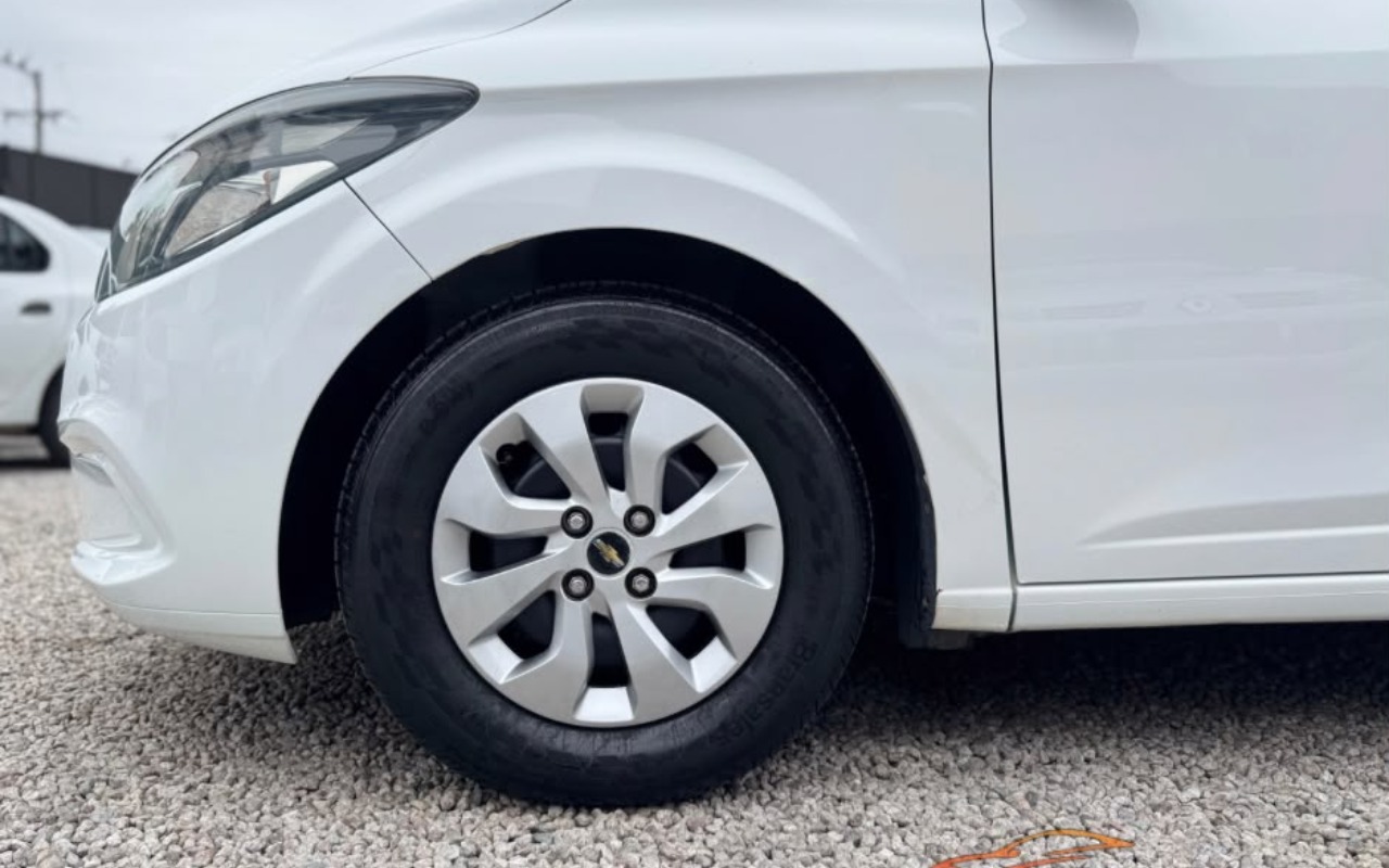 imagem-https://www.socarrao.com.br/sc-vehicle-images-prod/4013751/1790038275917-MTQuanBlZw.jpeg