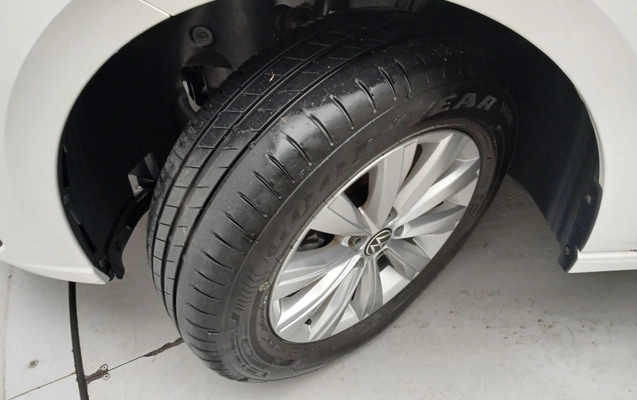 imagem-https://www.socarrao.com.br/sc-vehicle-images-prod/4016500/1790046135260-1_103933.jpg