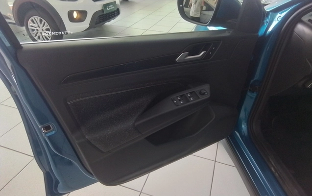 imagem-https://www.socarrao.com.br/sc-vehicle-images-prod/4017593/1790051515708-2_033257.jpg