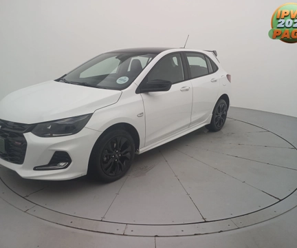 Chevrolet Onix 2025 Branco — foto 1 de 3