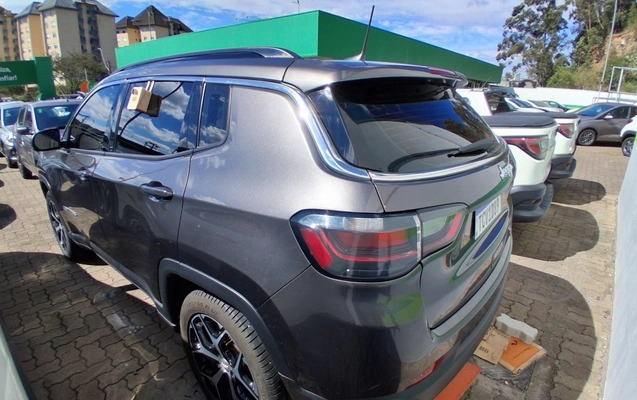 imagem-https://www.socarrao.com.br/sc-vehicle-images-prod/4019785/1790055094621-2_020029.jpg