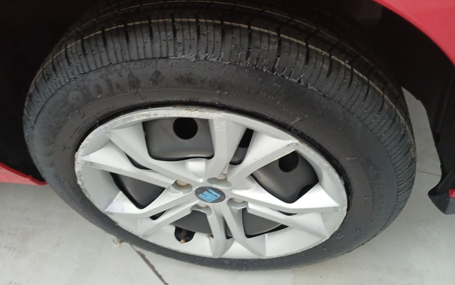 imagem-https://www.socarrao.com.br/sc-vehicle-images-prod/4020281/1790055996542-1_033651.jpg