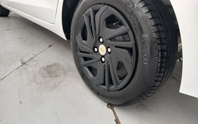 imagem-https://www.socarrao.com.br/sc-vehicle-images-prod/4020318/1790056016329-1_022340.jpg