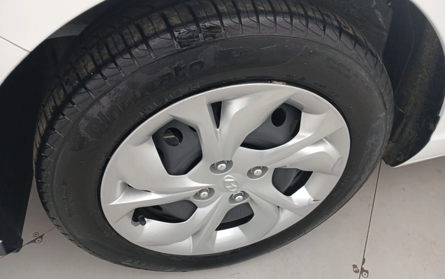imagem-https://www.socarrao.com.br/sc-vehicle-images-prod/4020497/1790056116874-1_011033.jpg